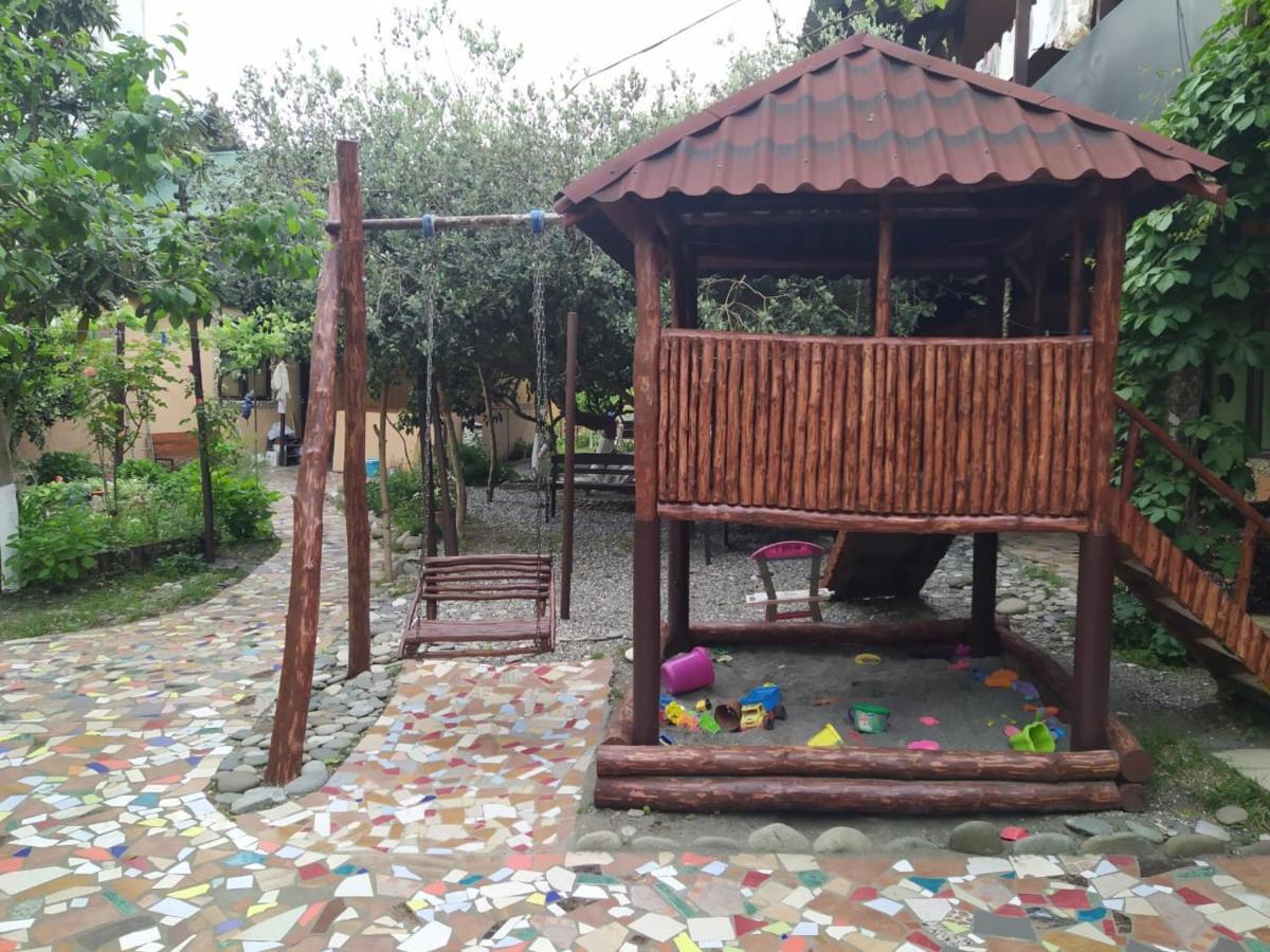 Guest House Lev Pitsunda Dış mekan fotoğraf