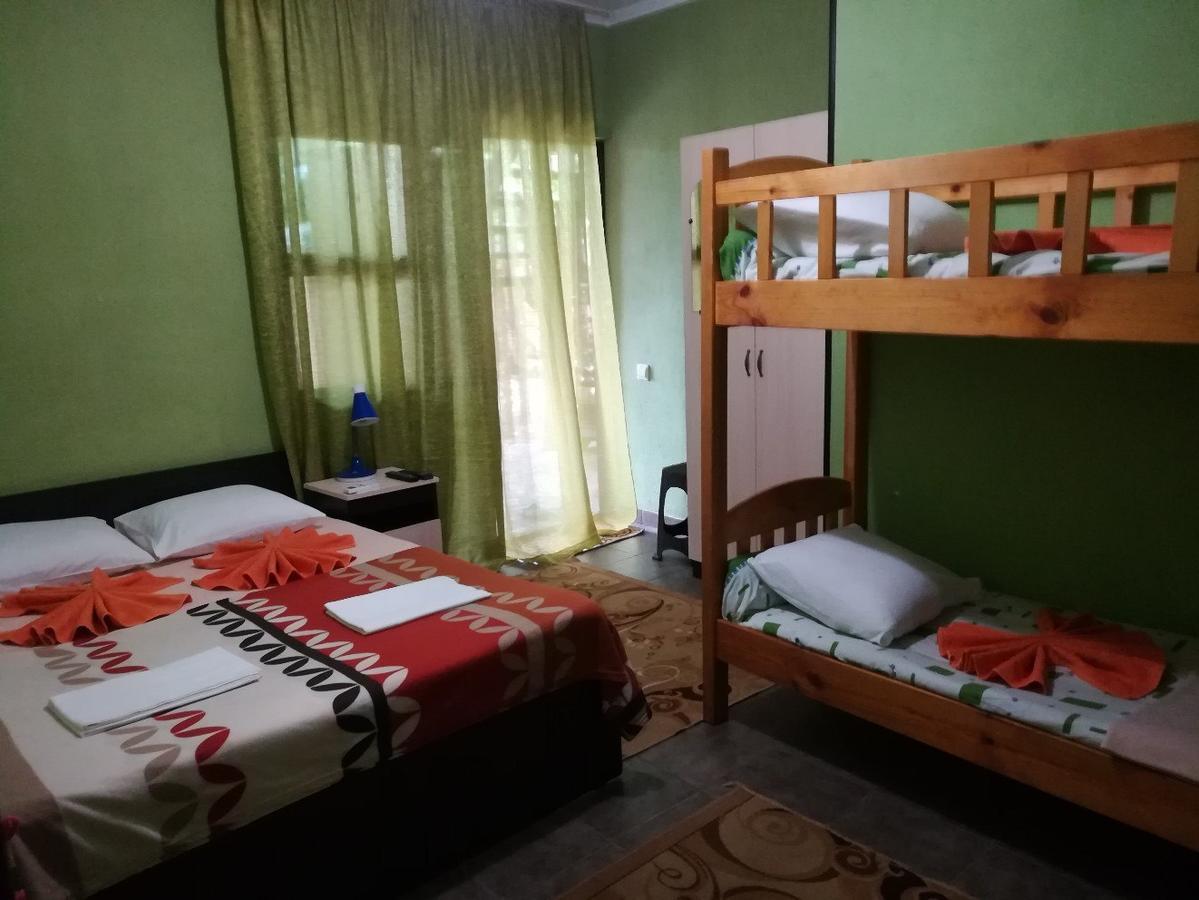 Guest House Lev Pitsunda Dış mekan fotoğraf