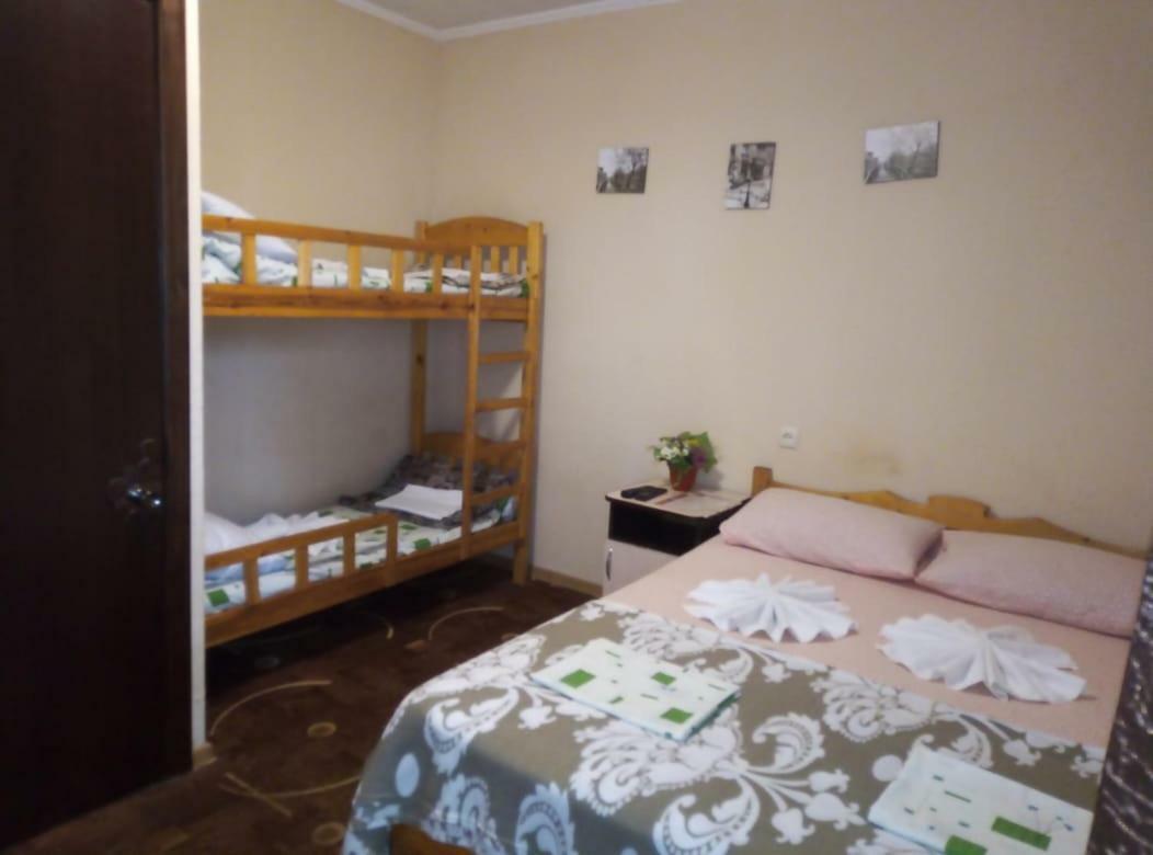 Guest House Lev Pitsunda Dış mekan fotoğraf